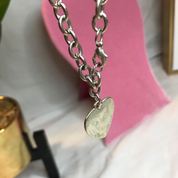 Large Silver Heart Chain Bracelet - Picture 4 of 4